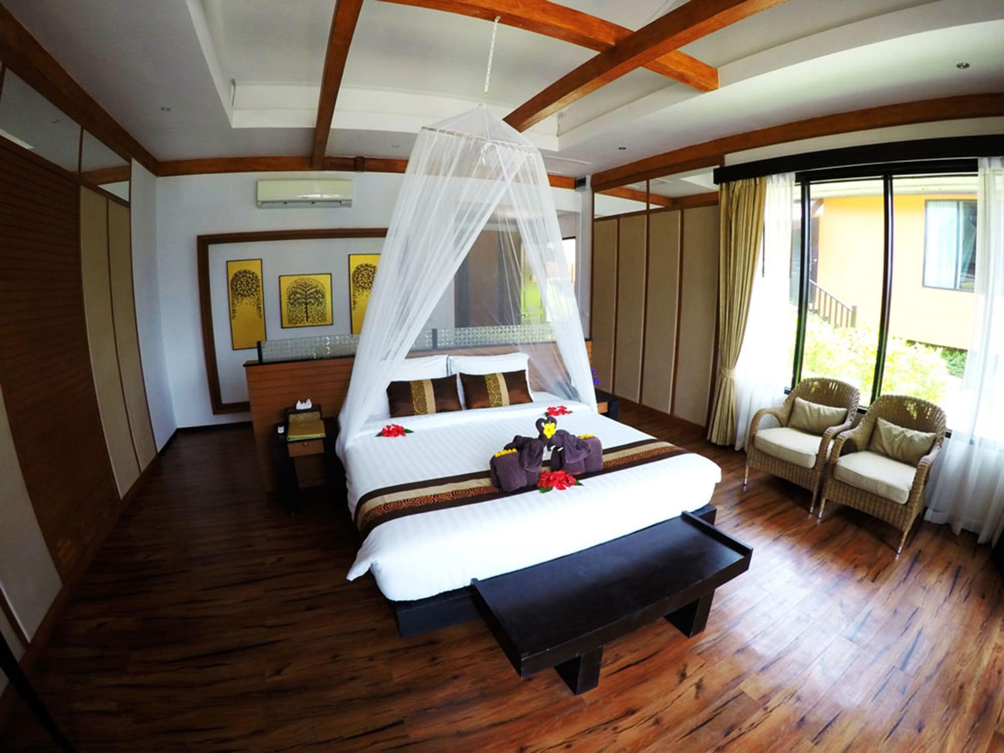 Phi Phi Long Beach Resort & Villa Zewnętrze zdjęcie
